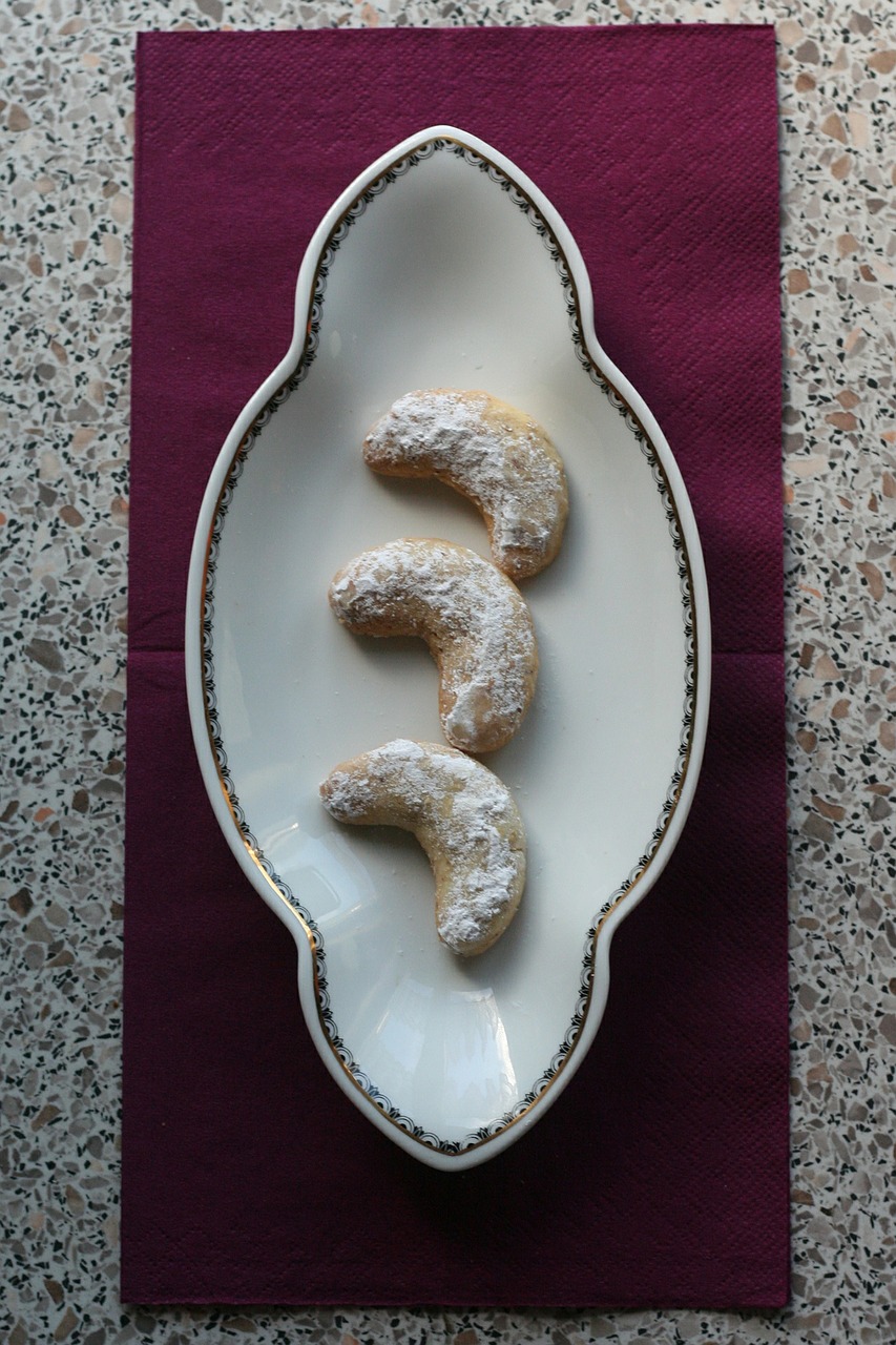 cookie crescents vanilla free photo