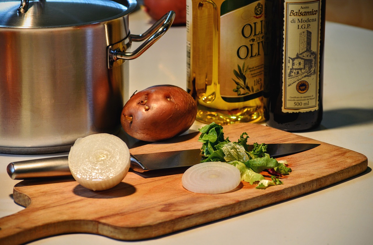 cooking onion olive oil free photo