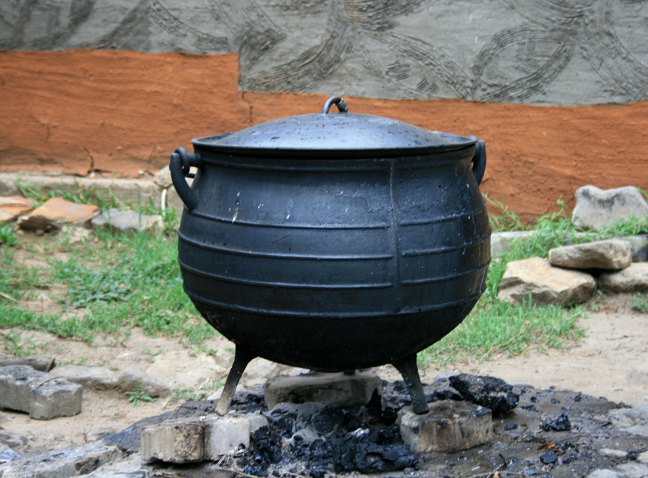 cooking pot black pot cast iron pot free photo