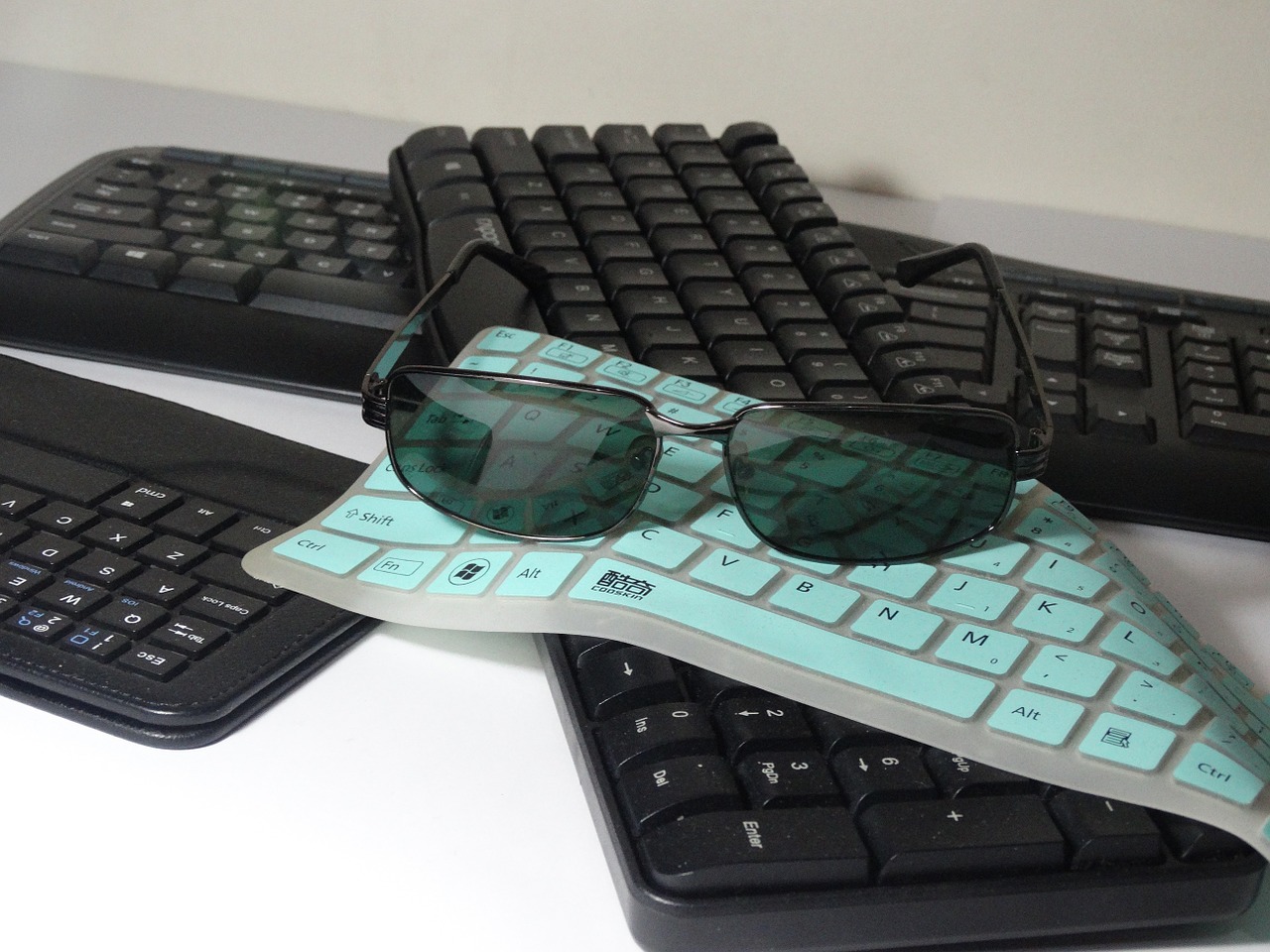 cool keyboard skins free photo