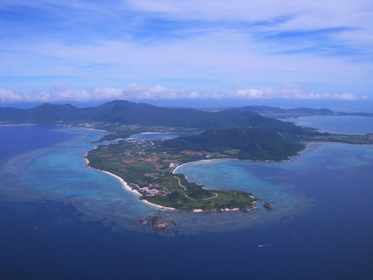 coral reefs island ishigaki island free photo
