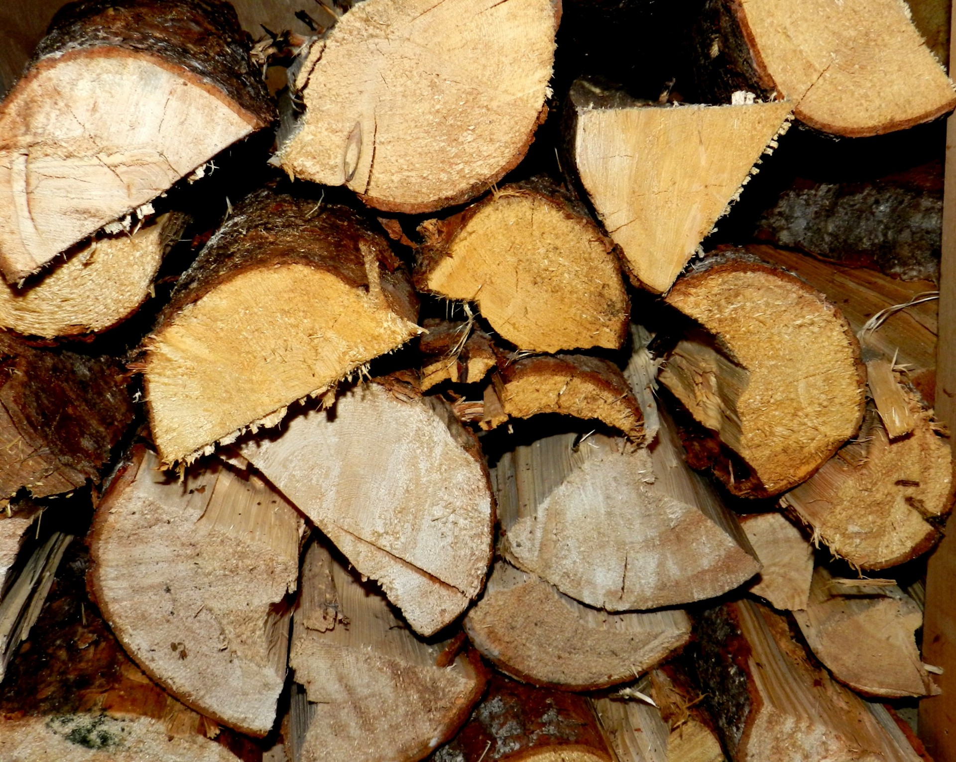 wood pile heating free photo