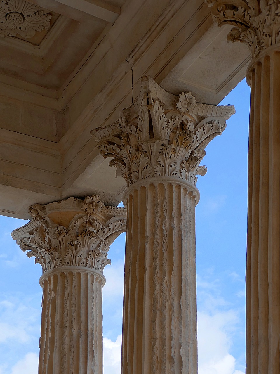 corinthian columns capitals free photo