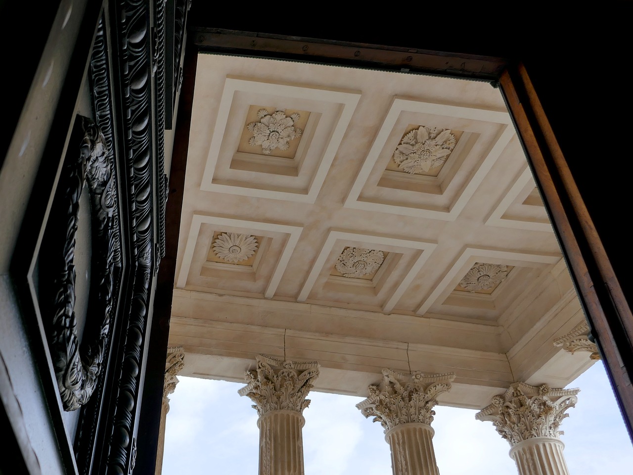 corinthian columns capitals free photo