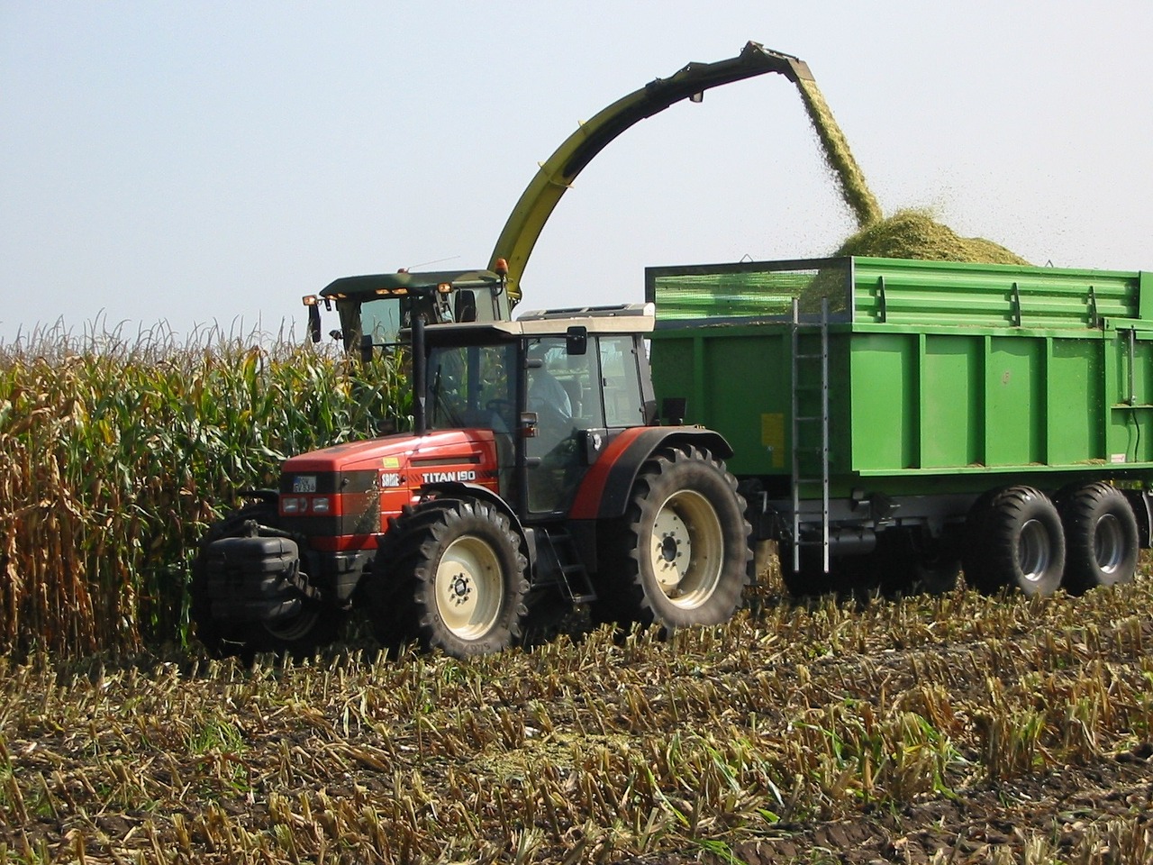 corn corn harvest tractors free photo