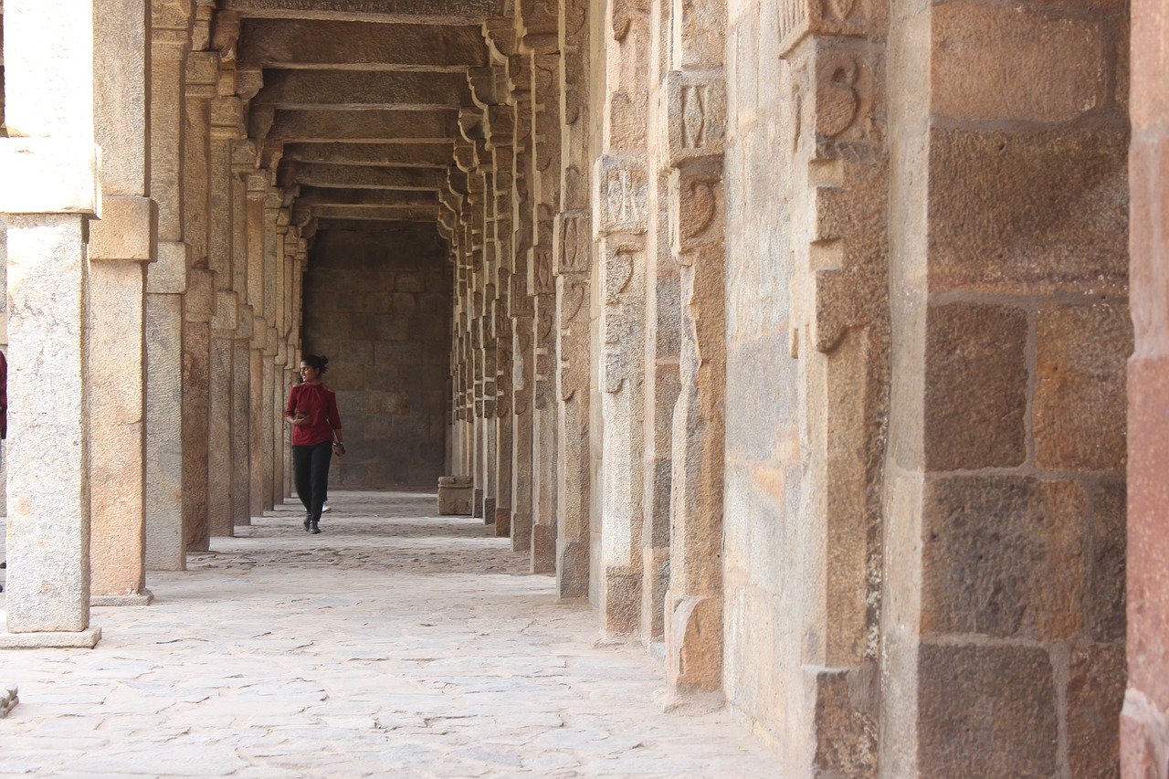 corridor  girl  independence free photo