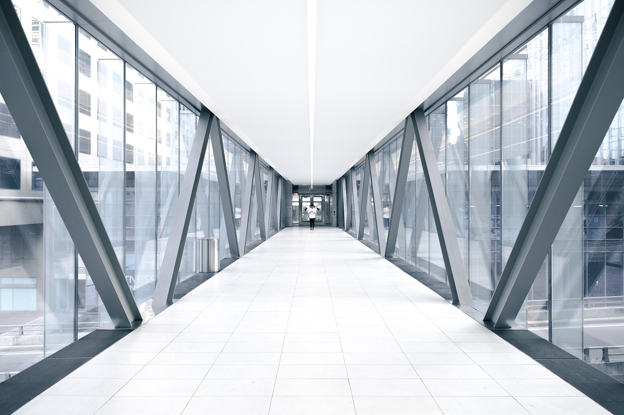 corridor glass tunel free photo