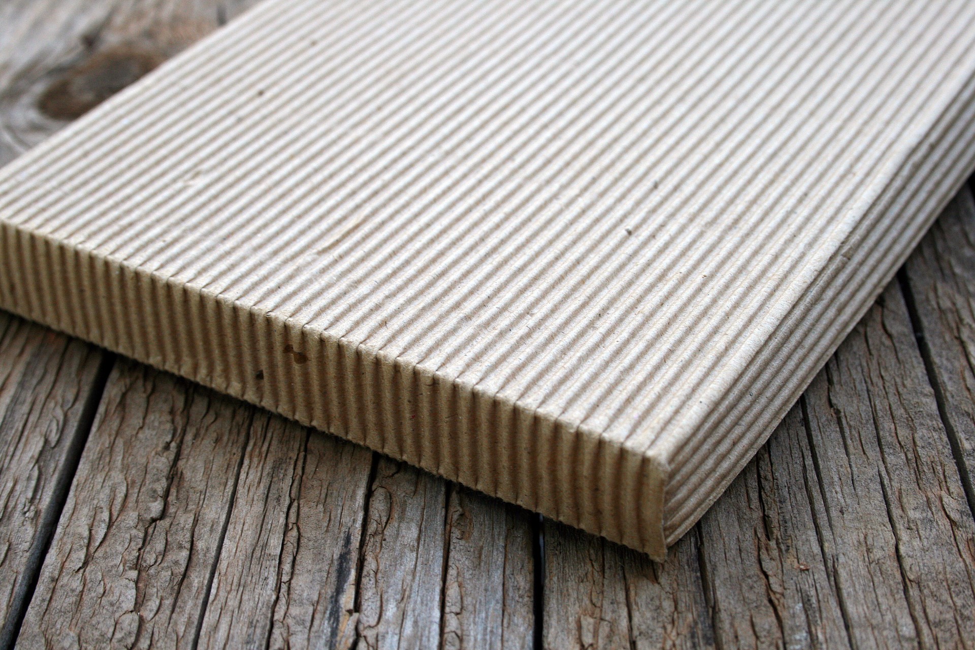 box flat corrugated free photo