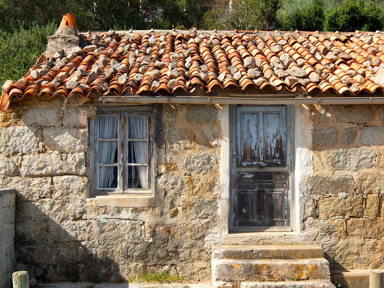 corsica home shutters free photo