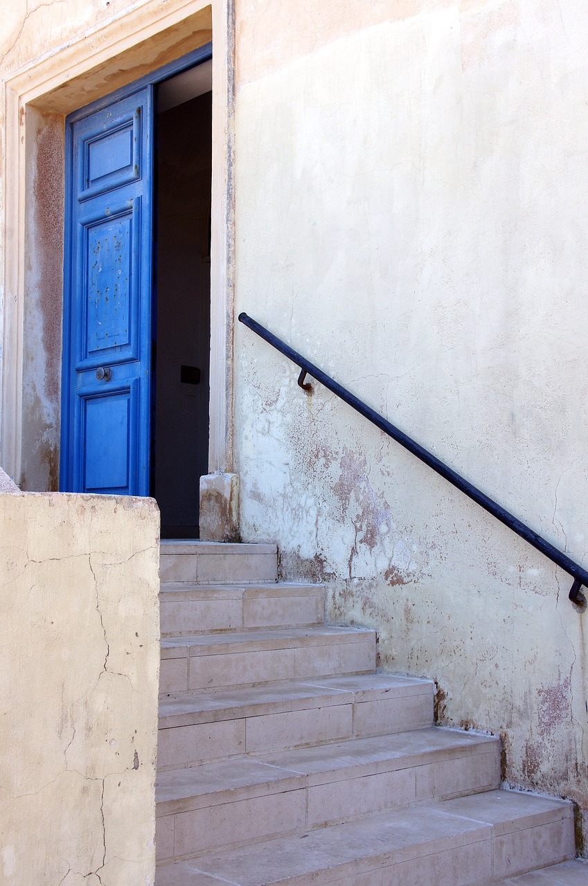 corsica door blue free photo