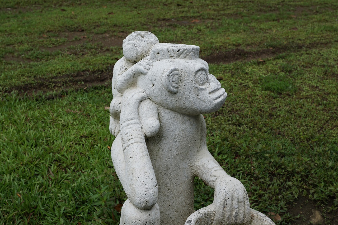 costa rica figure stone free photo