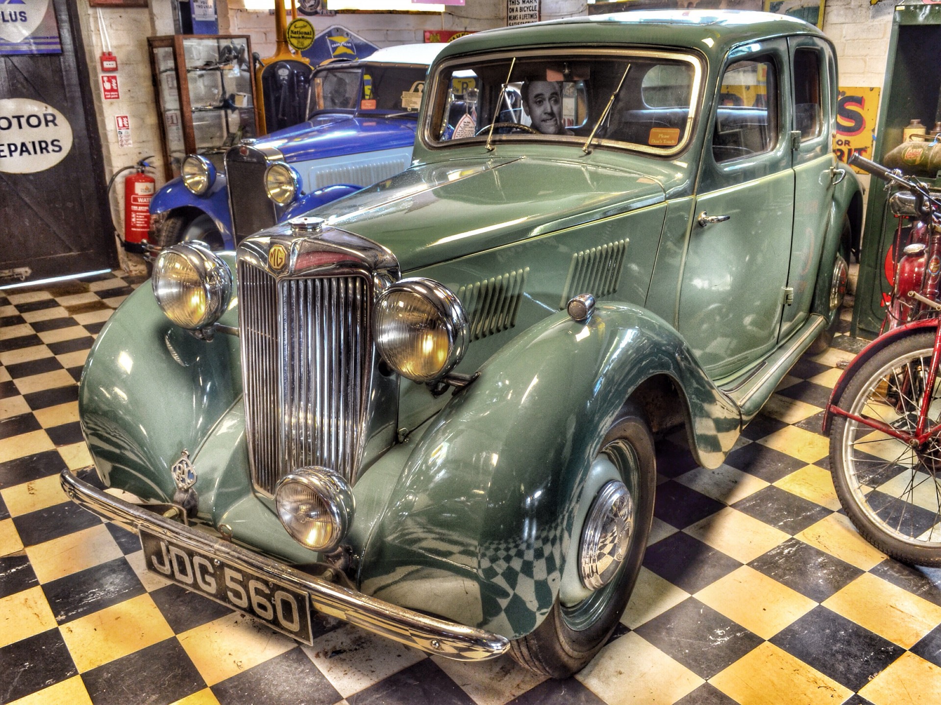 cotswold motor museum free photo
