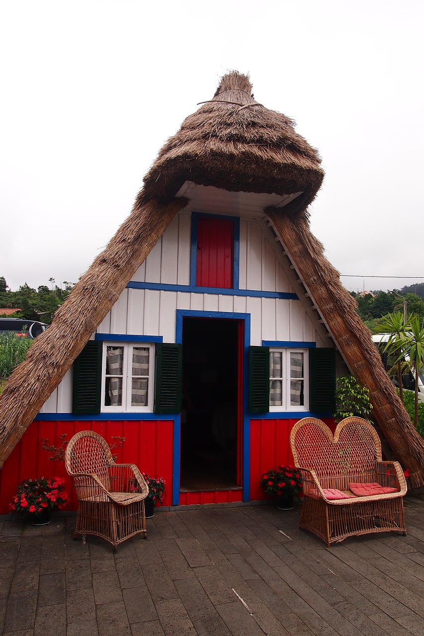 cottage reed portugal free photo