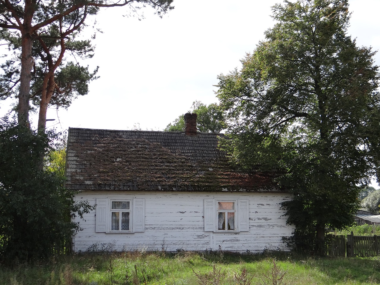 cottage vesnice rural architecture free photo