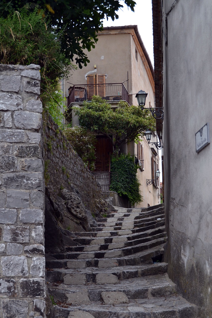 country alley italy free photo
