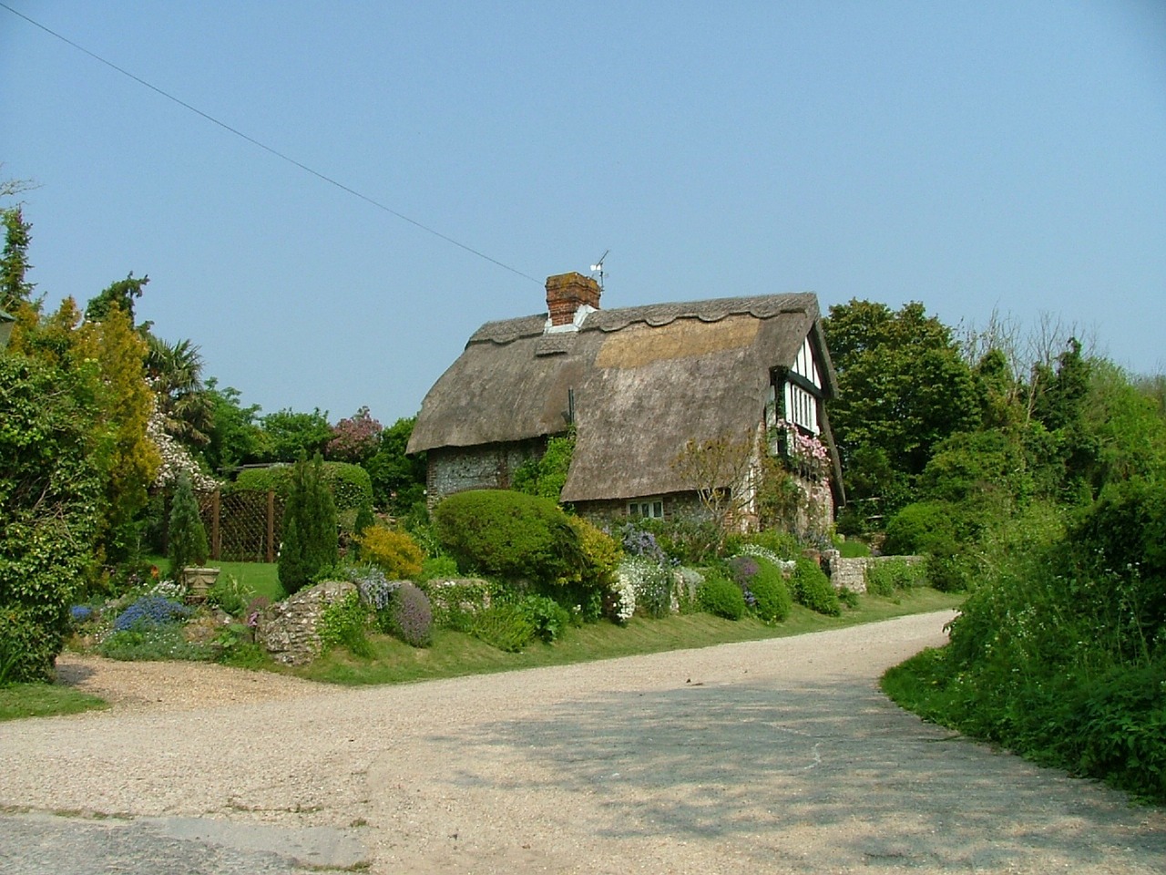 country cottage countryside free photo