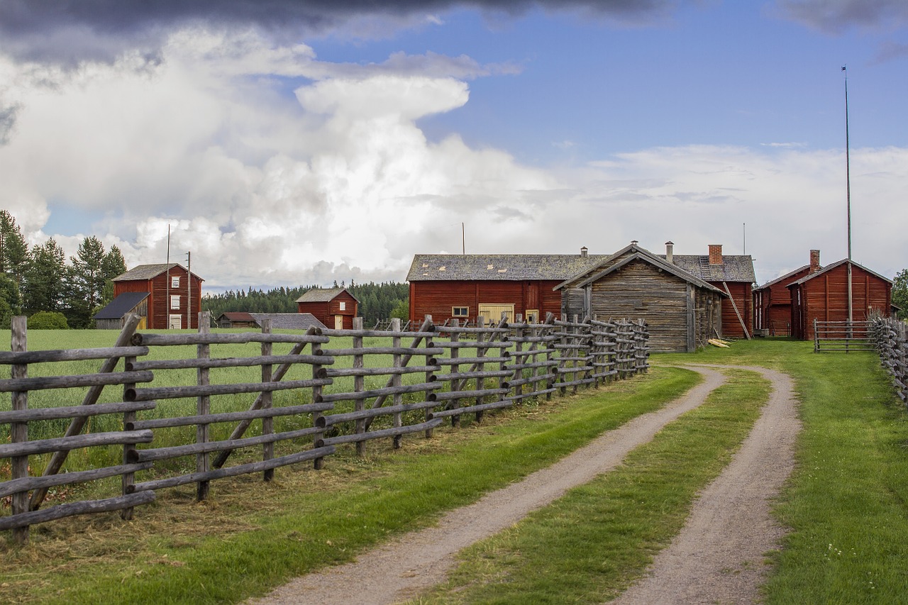 countryside road the garden farm free photo