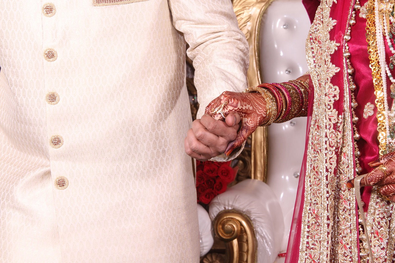 couple indian wedding free photo