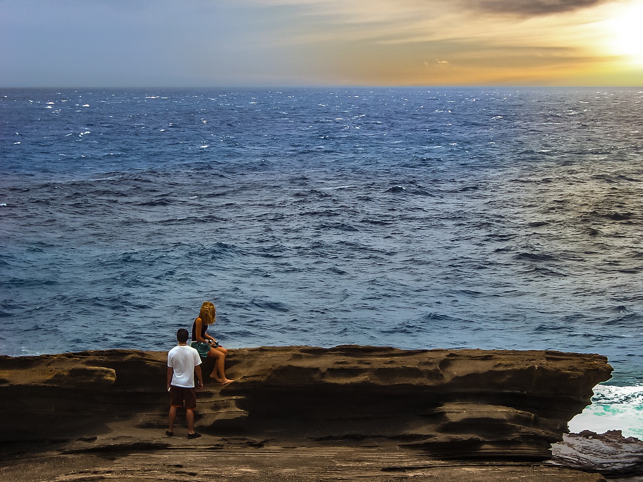 couple love sunset free photo