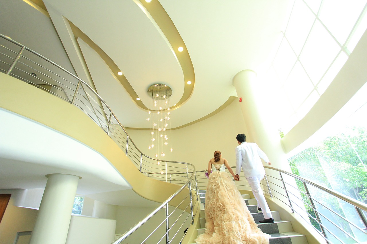 couple wedding hotel free photo