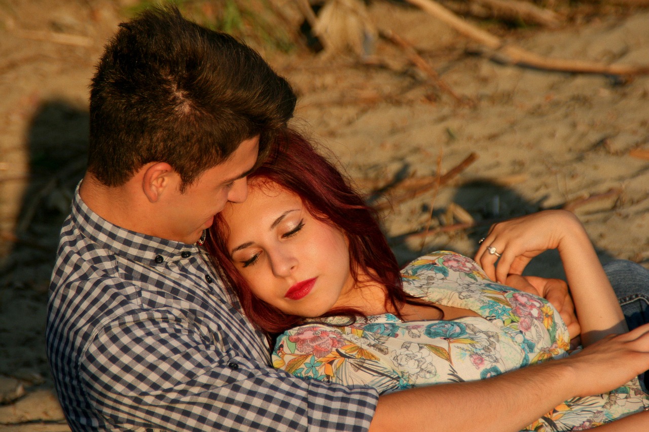 couple love beach free photo