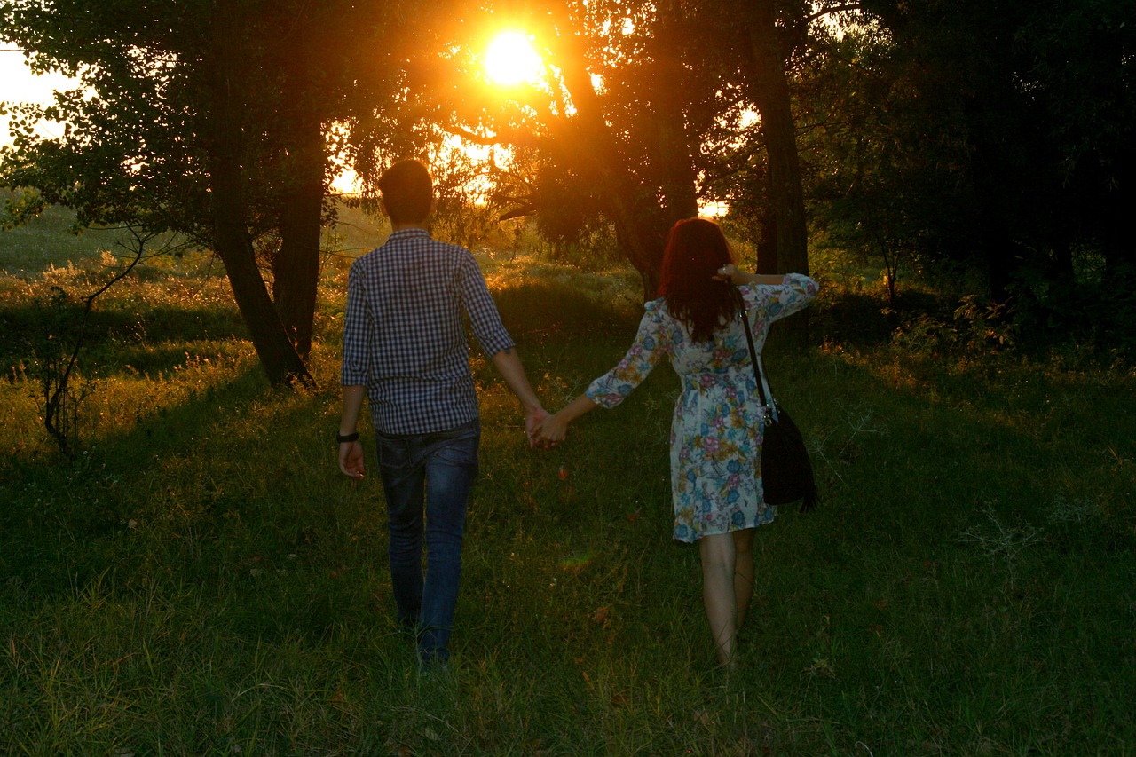 couple love sunset free photo