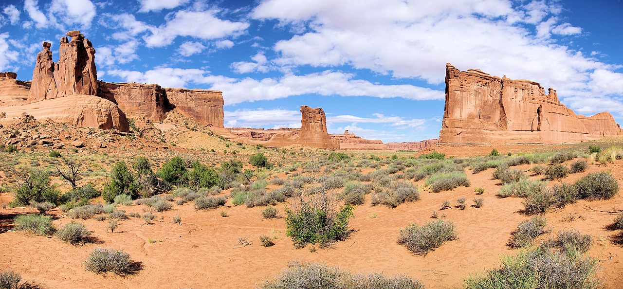 courthouse wash  arches  national free photo