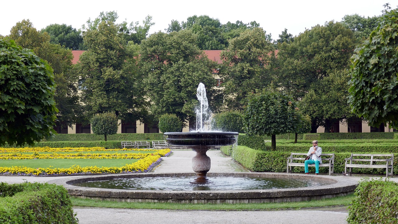 courtyard garden munich fountain free photo