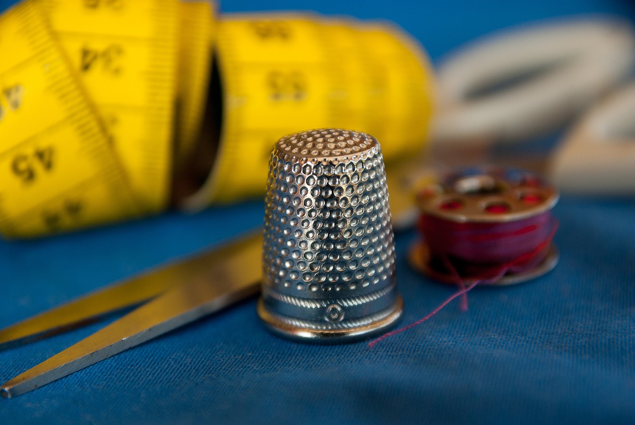 couture sewing thimble free photo