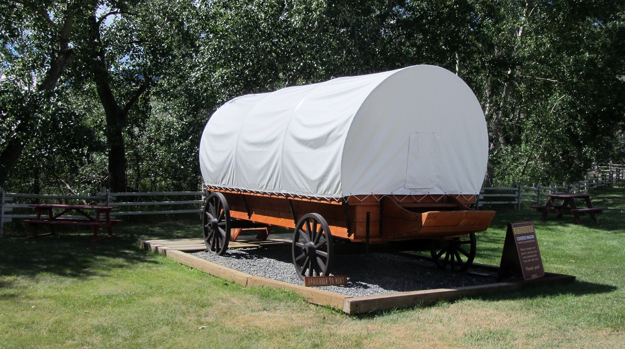 covered wagon wild west farm free photo