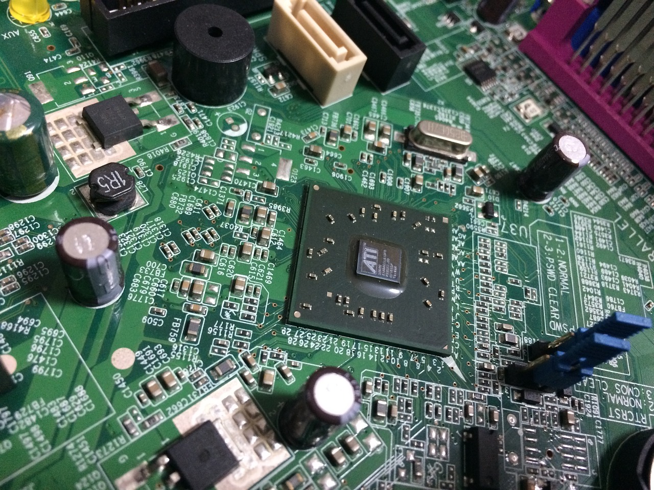 cpu  chip  semiconductor free photo