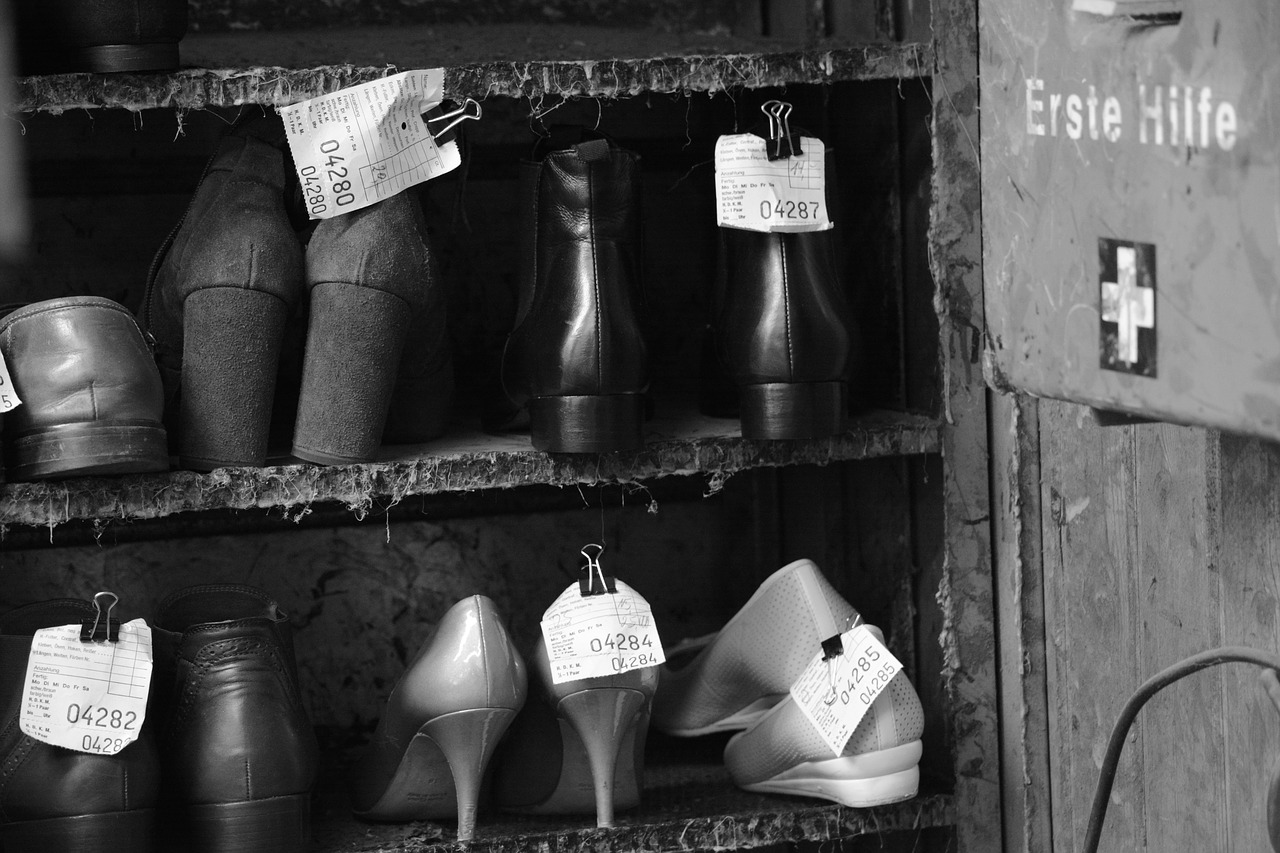 craft human shoemaker free photo