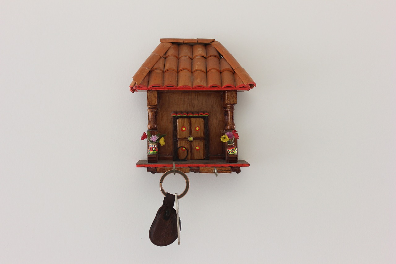 crafts keychain house free photo