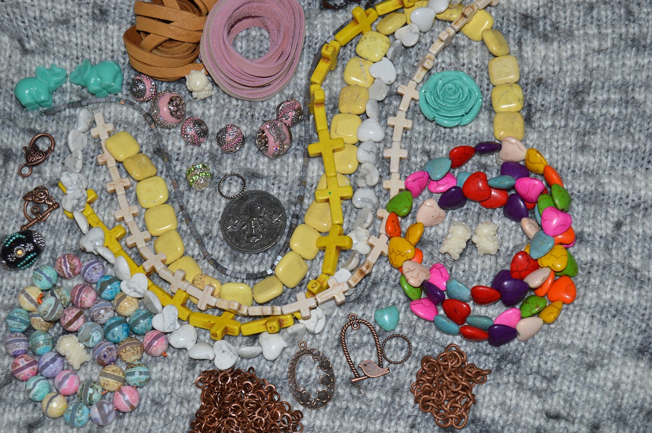 crafts beads crafting free photo