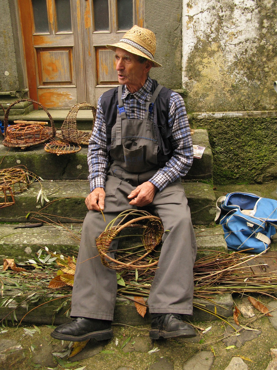 craftsman of baskets lupinaia lucca free photo