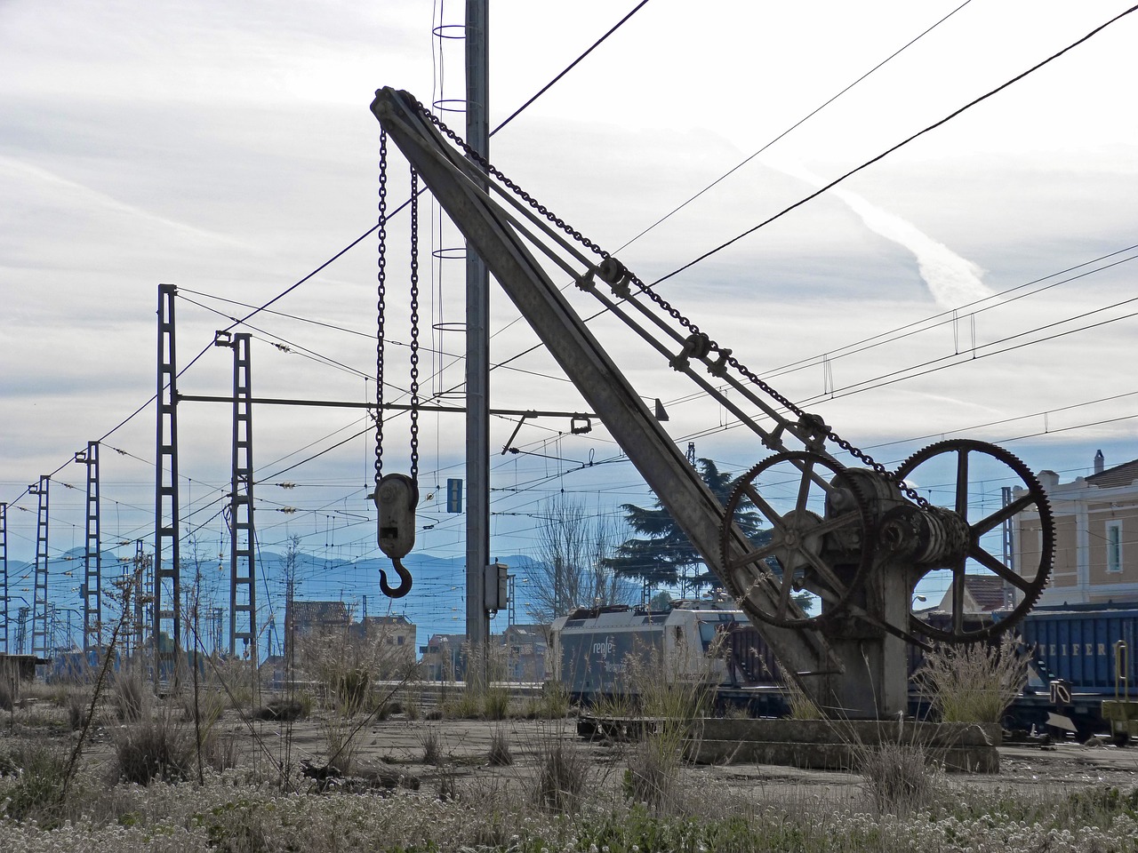 crane mechanical machine free photo