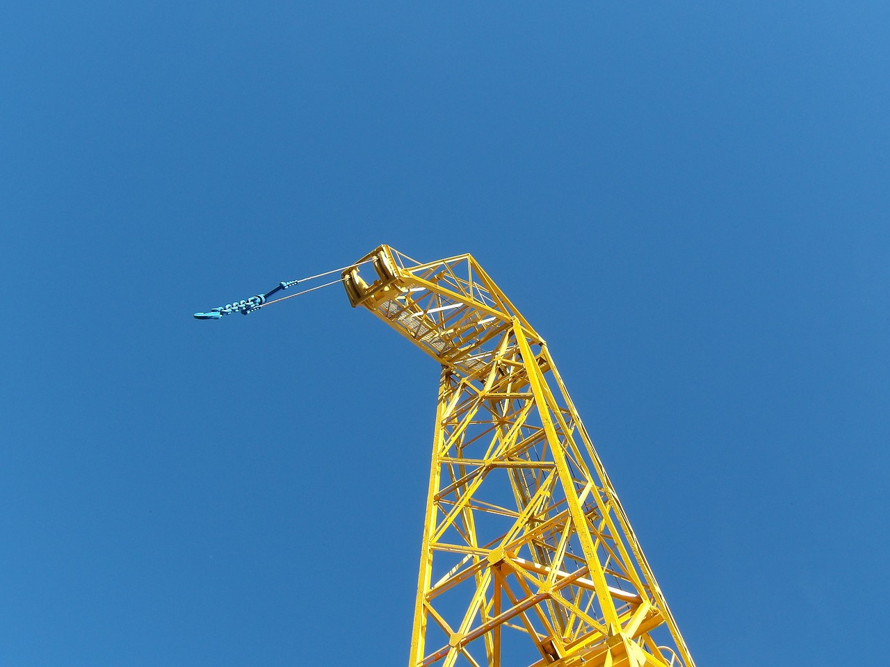 crane industry metal free photo