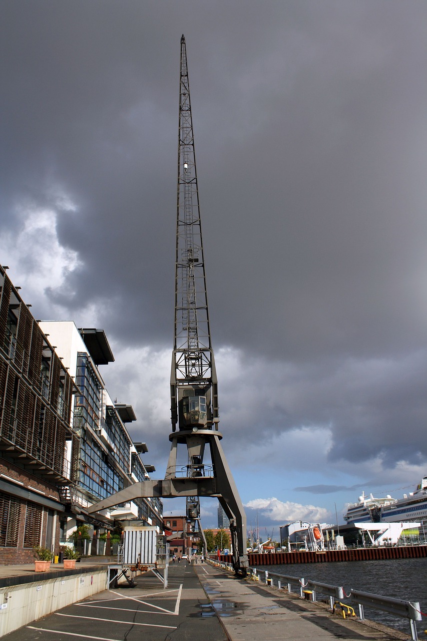 crane historically port free photo