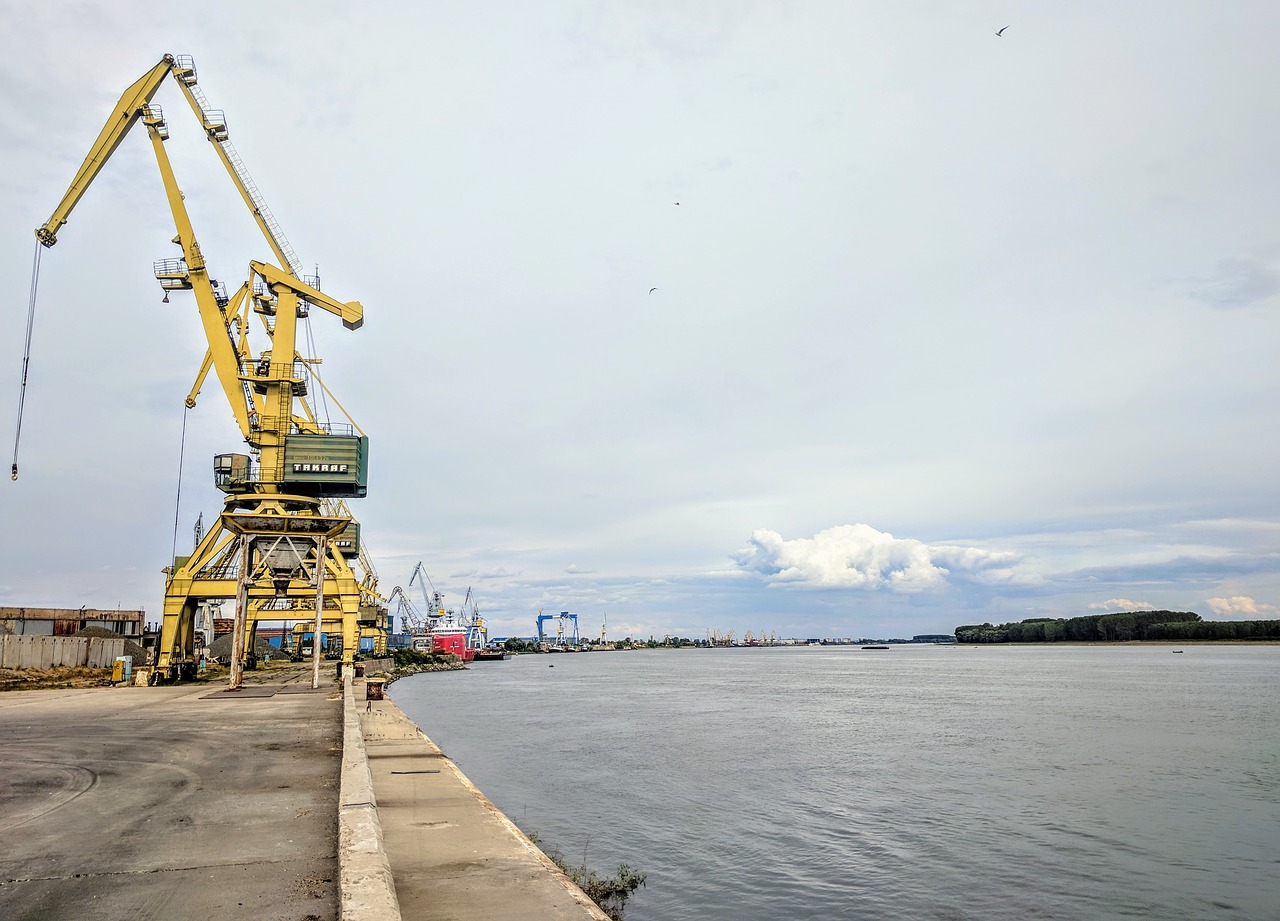 crane danube galati free photo