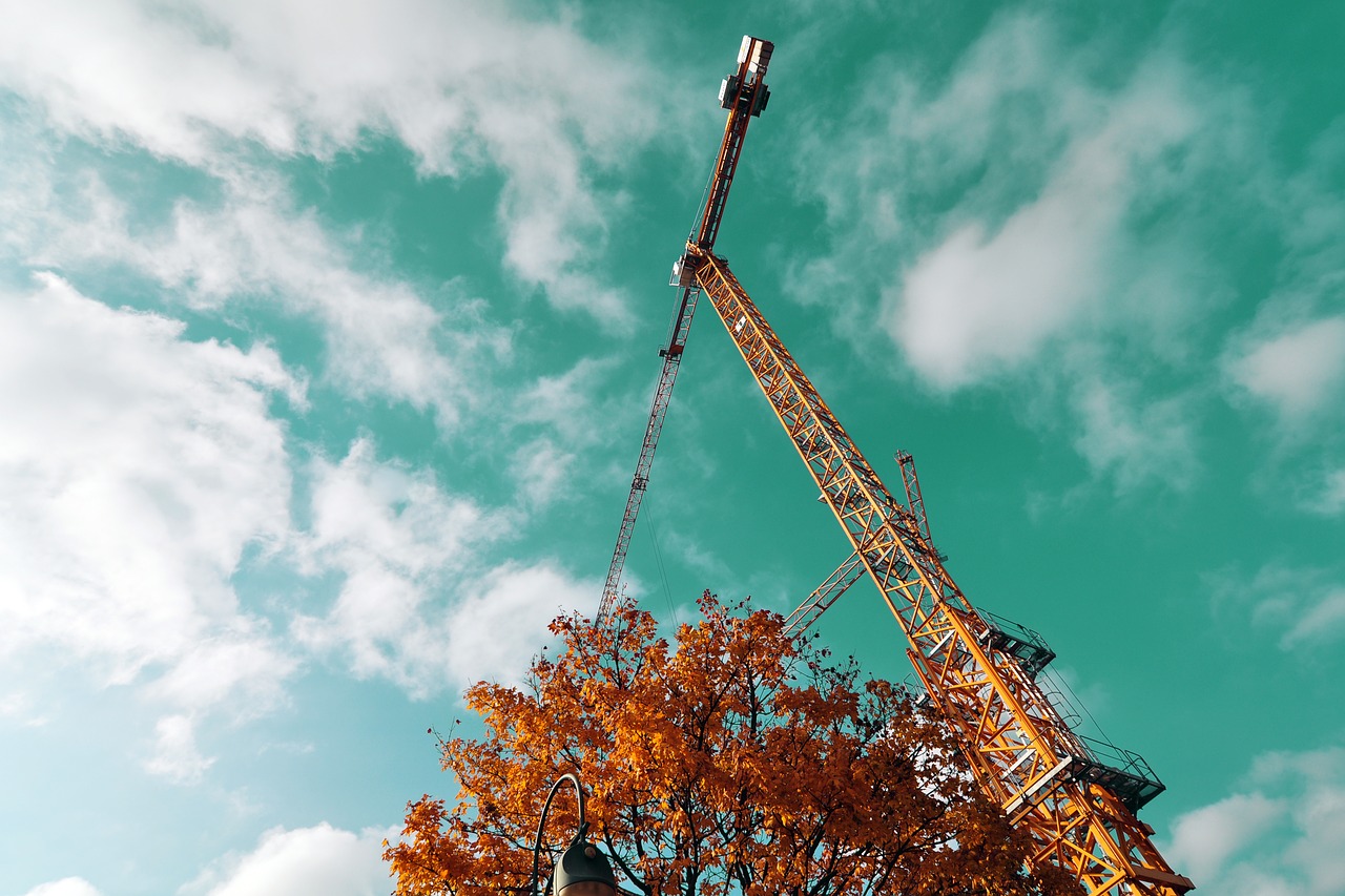 crane  berlin  sky free photo