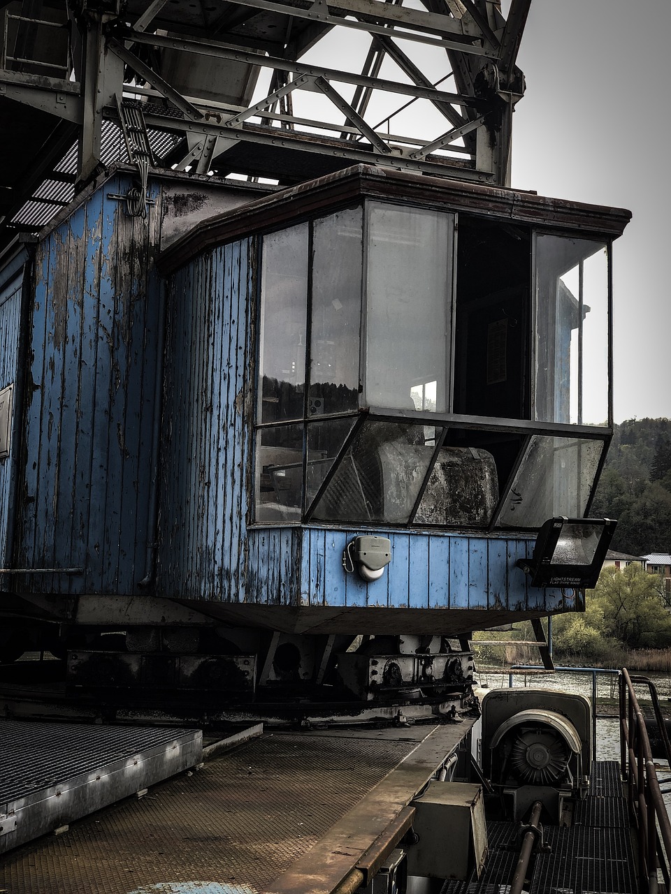 crane  lost place  abandoned free photo