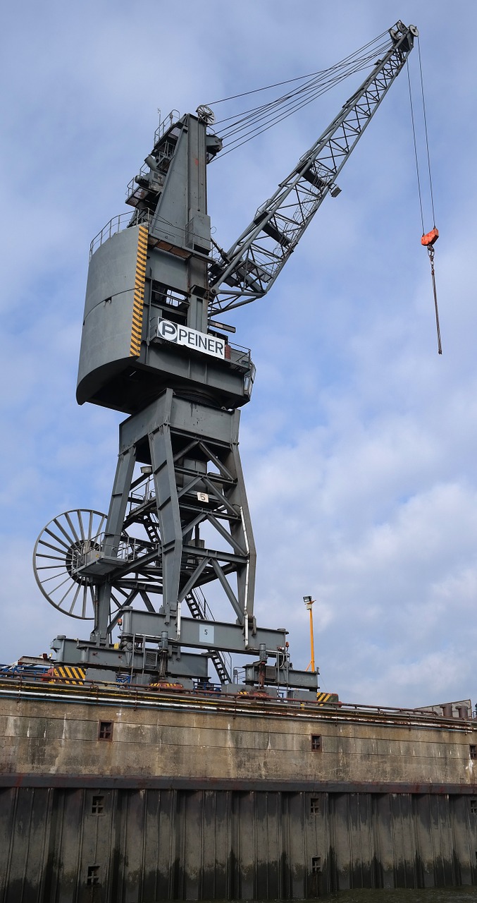 crane gate germany free photo