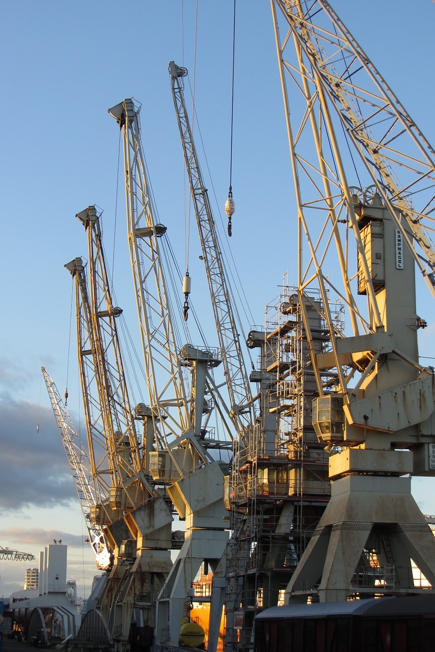 crane port hamburg free photo