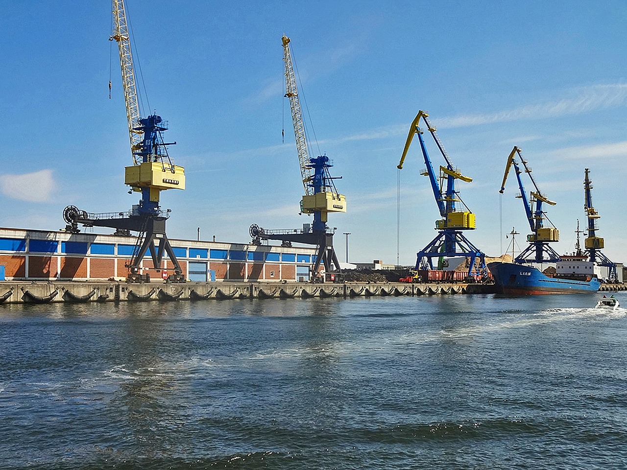 cranes industriehafen wismar free photo