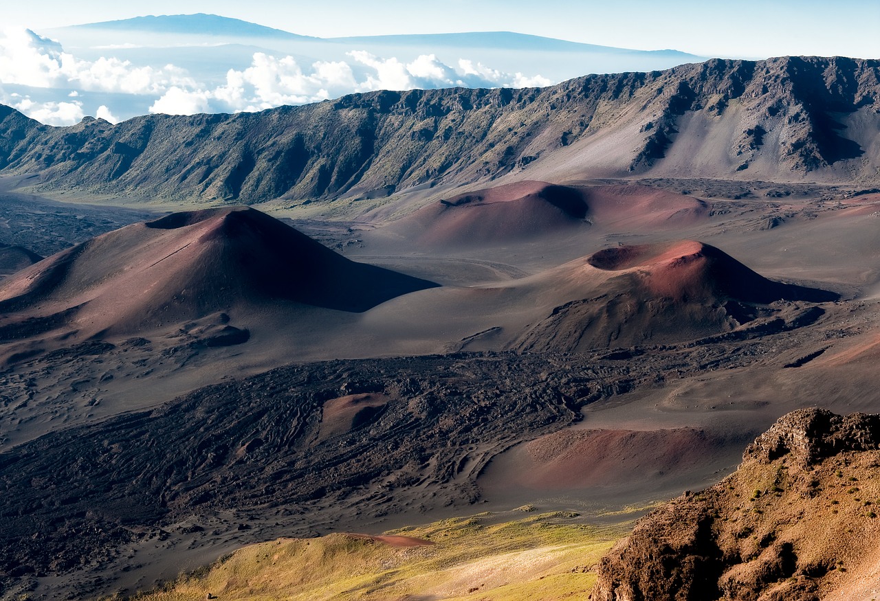crater haleakala crater hawaii free photo