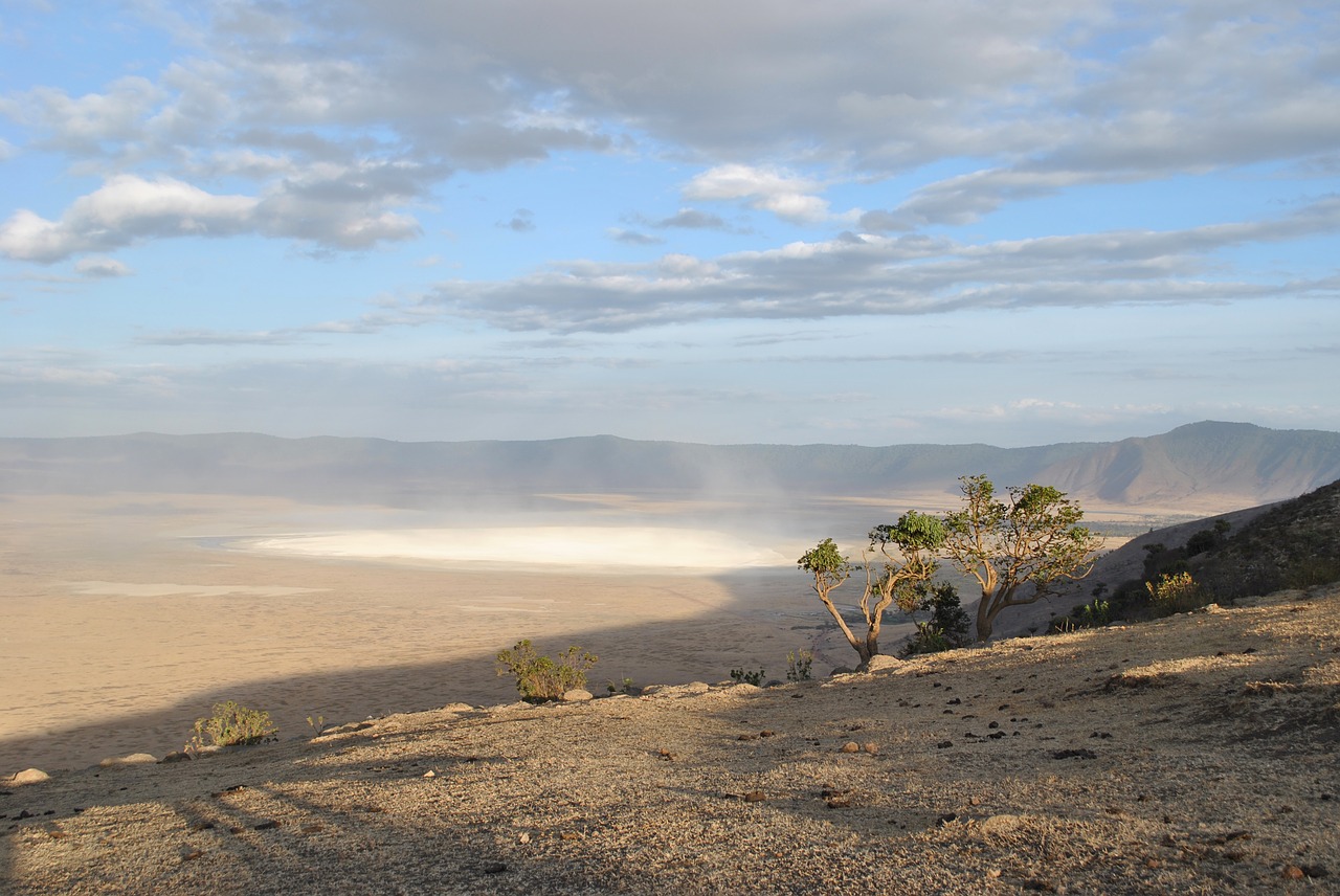 crater ngorongoro serengeti free photo