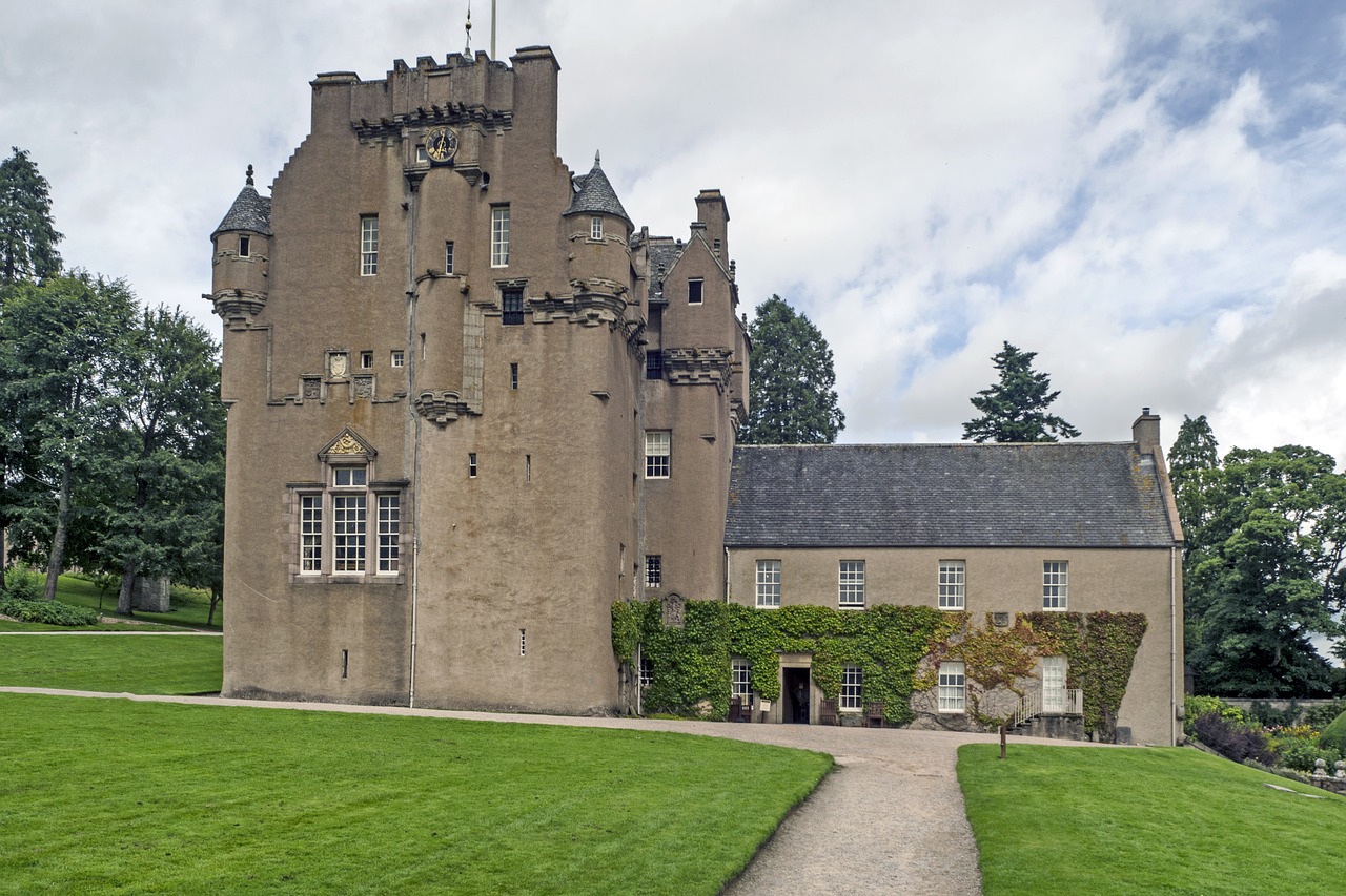 crathes castle castle banchory free photo