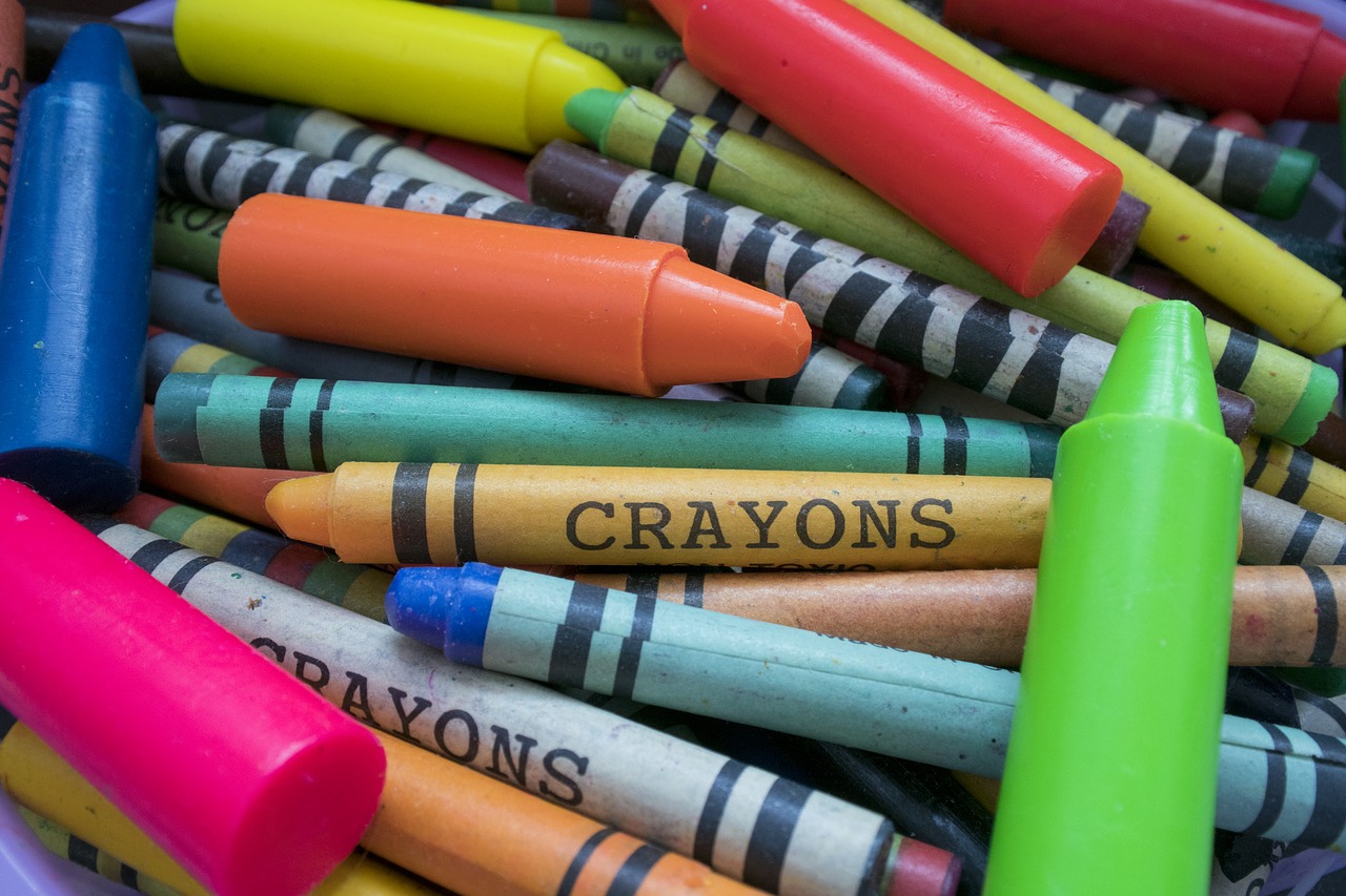 crayons colors draw free photo