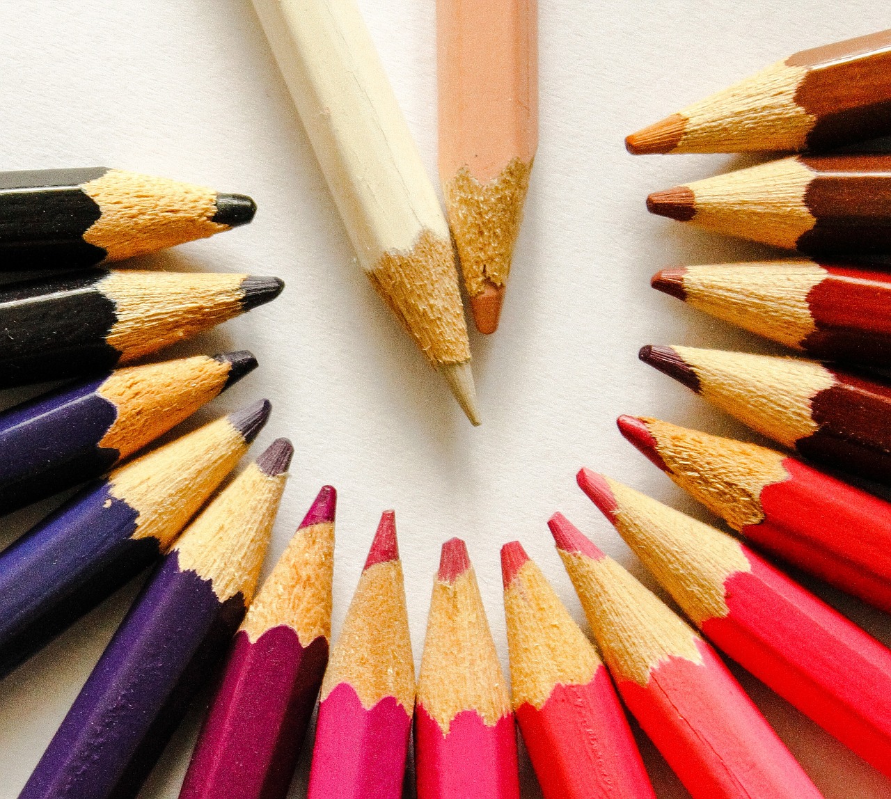 crayons colorful drawing free photo