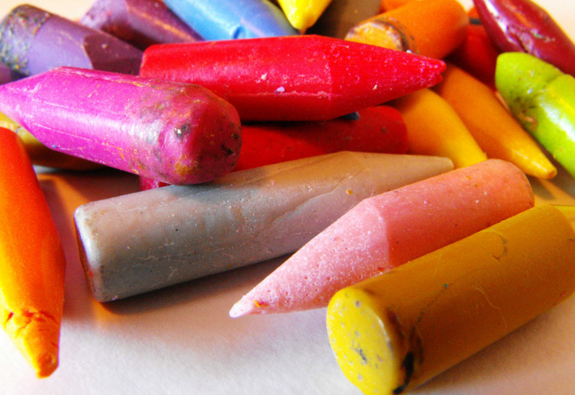 crayons background colorful free photo